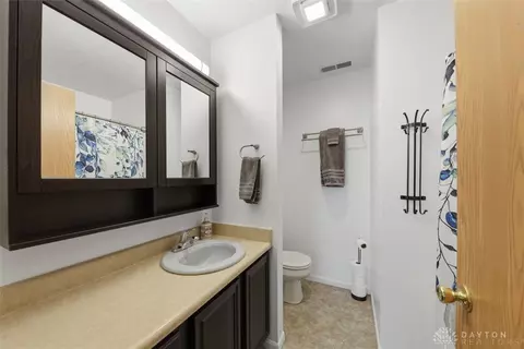 1708 New Castle Ln, Springfield, OH 45503 photo 11