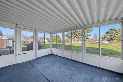 1708 New Castle Ln, Springfield, OH 45503 photo 17