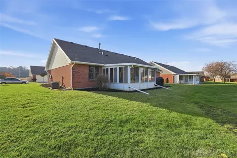 1708 New Castle Ln, Springfield, OH 45503 photo 18