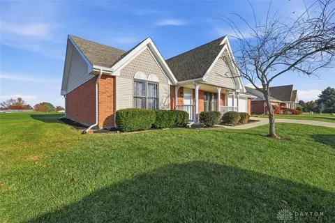 1708 New Castle Ln, Springfield, OH 45503 photo 2
