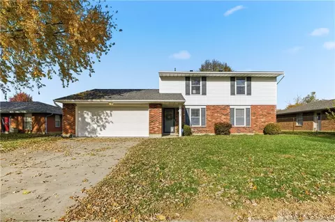 6117 Charlesgate Rd, Dayton, OH 45424