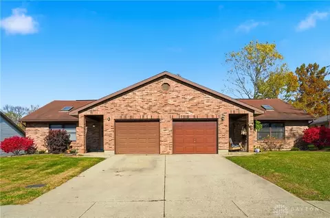 52 Desales Ave, Lebanon, OH 45036