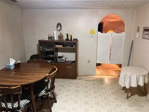 Dining - 7404 Perry St, Cincinnati, OH 45231 photo 1 of 1
