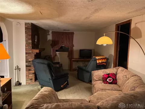 Living - 7404 Perry St, Cincinnati, OH 45231 photo 2 of 3