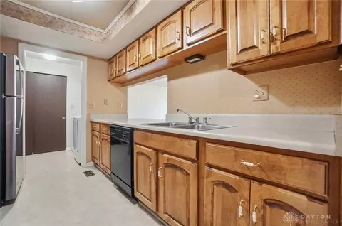4850 Foxdale Dr, Kettering, OH 45429 photo 12