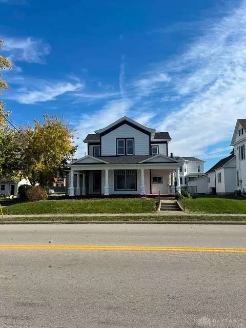 210 N Main St, West Manchester, OH 45382