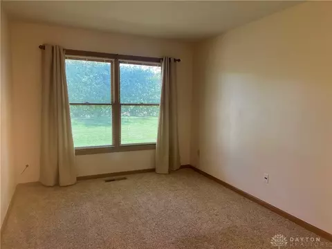 3126 Lakeview Ct #3126, Springfield, OH 45503 photo 14