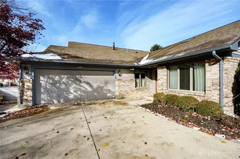 4484 Sentry Hill Ct, Dayton, OH 45440