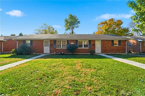 37 Desales Ave, Lebanon, OH 45036