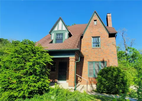 1936 Burroughs Dr, Dayton, OH 45406