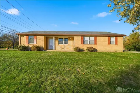 2 E Northwood Dr, Lebanon, OH 45036