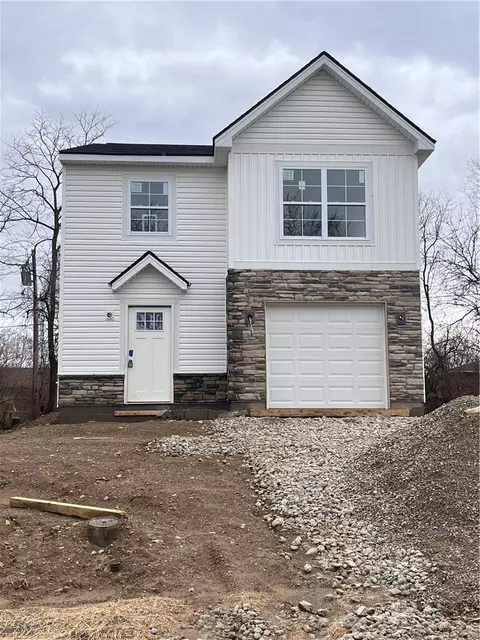 1023 Bunche Dr, Dayton, OH 45417