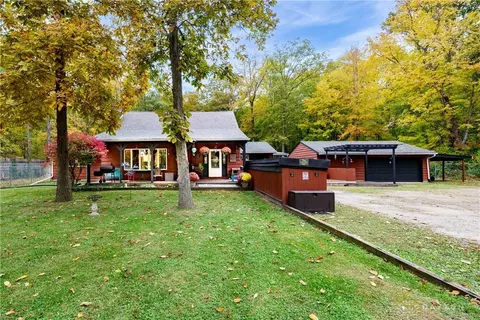 2214 E Lower Springboro Rd, Waynesville, OH 45068