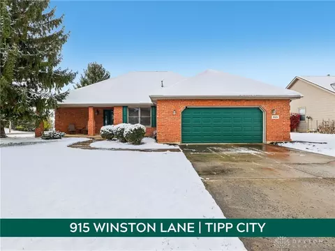 915 Winston Ln, Tipp City, OH 45371