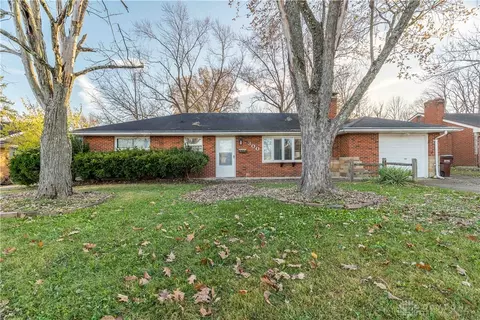 300 W Sherry Dr, Dayton, OH 45426