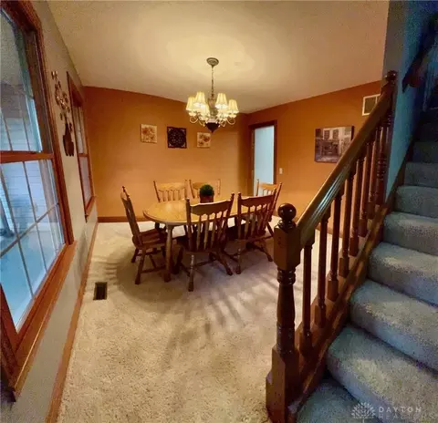 Dining - 6421 Moorefield Rd, Springfield, OH 45502 photo 1 of 5