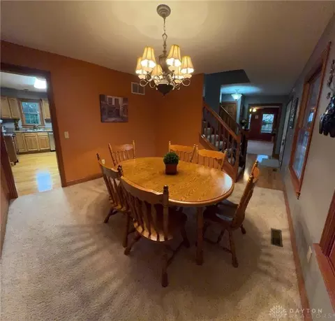 Dining - 6421 Moorefield Rd, Springfield, OH 45502 photo 3 of 5