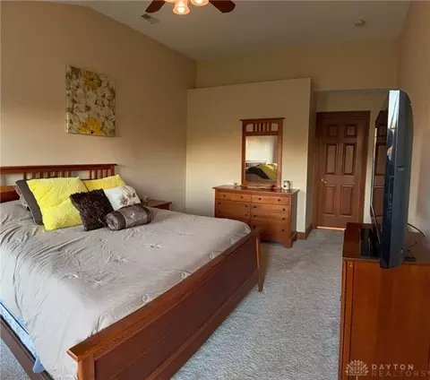 Bedroom - 6421 Moorefield Rd, Springfield, OH 45502 photo 9 of 12