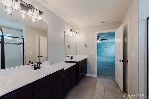 Bath - 8754 Elysee Cir, Washington Township, OH 45458 photo 6 of 8