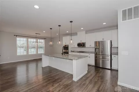 Kitchen - 8754 Elysee Cir, Washington Township, OH 45458 photo 1 of 6