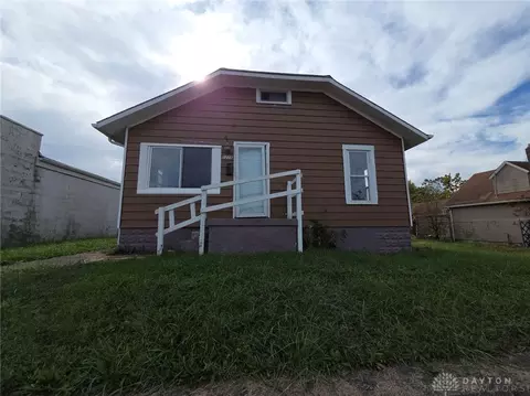 5216 Third St, Dayton, OH 45417