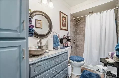 Bath - 7475 Detrick Jordan Pike, Springfield, OH 45502 photo 1 of 3