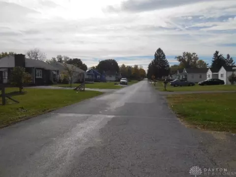 View/Area - 325 Larchmonte Ave, Springfield, OH 45503 photo 1 of 1