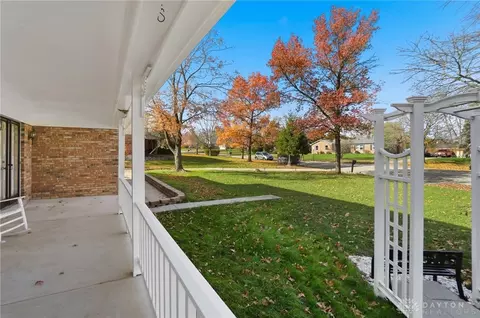 2465 Owlcrest Dr, Cincinnati, OH 45231 photo 7