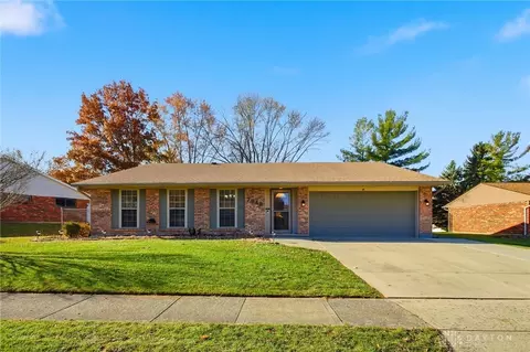 7049 Sandalview Dr, Dayton, OH 45424