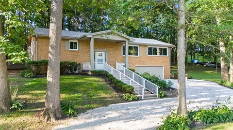 1112 Evergreen Dr, Greenville, OH 45331