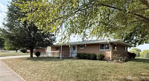 273 Shade Dr, Fairborn, OH 45324