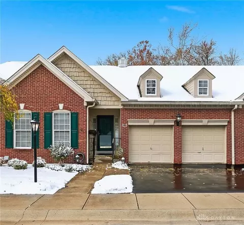 4243 St Andrews Pl, Blue Ash, OH 45236