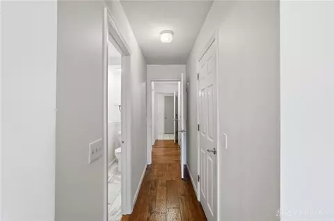 Entry Way - 551 Cottingwood Ct, Kettering, OH 45429 photo 5 of 7