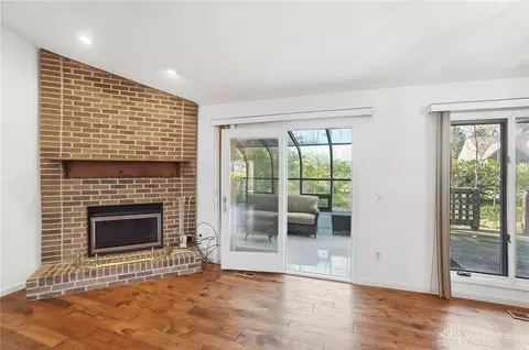 Living - 551 Cottingwood Ct, Kettering, OH 45429 photo 4 of 5