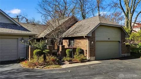 551 Cottingwood Ct, Kettering, OH 45429