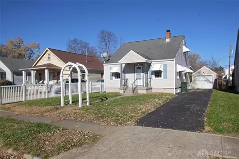 121 Boys Ave, Franklin, OH 45005
