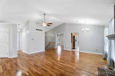 Living - 544 Forest Ridge Ct, Cincinnati, OH 45244 photo 5 of 5