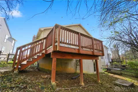 Exterior - 544 Forest Ridge Ct, Cincinnati, OH 45244 photo 7 of 12