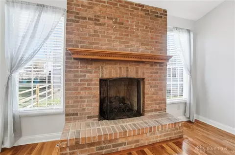 Living - 544 Forest Ridge Ct, Cincinnati, OH 45244 photo 4 of 5