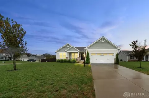 7877 Timberview Ct, Franklin, OH 45005
