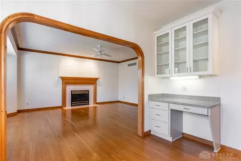 Living - 320 Springmill Dr, Springboro, OH 45066 photo 4 of 8