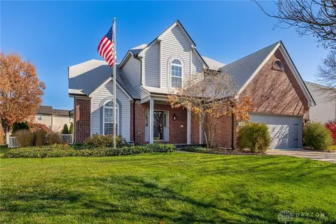 320 Springmill Dr, Springboro, OH 45066