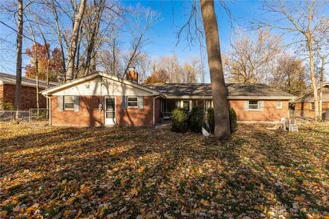 Exterior - 2308 Westlawn Dr, Kettering, OH 45440 photo 3 of 7