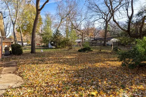 Exterior - 2308 Westlawn Dr, Kettering, OH 45440 photo 7 of 7