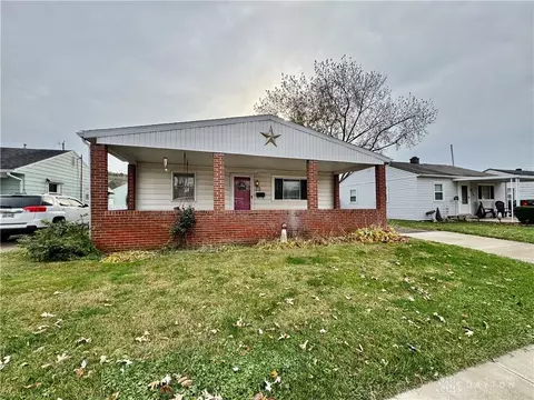 906 Old Main St, Miamisburg, OH 45342