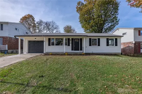 1747 Summithills Dr, Cincinnati, OH 45255