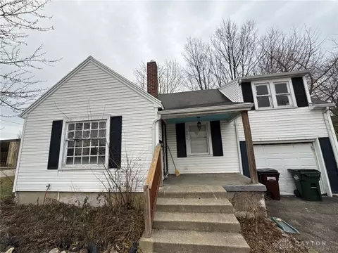 3000 Larue Dr, Dayton, OH 45429