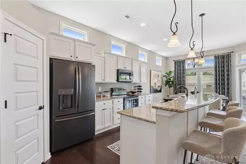 Kitchen - 135 Rippling Brook Ln, Springboro, OH 45066 photo 2 of 5
