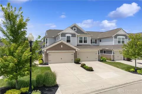 135 Rippling Brook Ln, Springboro, OH 45066