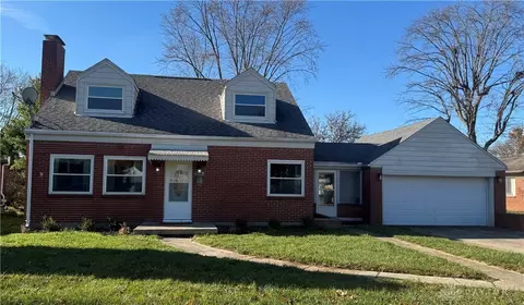 211 N Clay St, New Carlisle, OH 45344